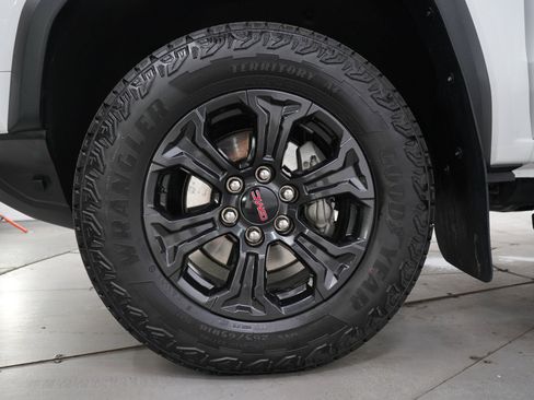 Used 2025 GMC Canyon Elevation w/ Convenience Package AWD/4WD image 29