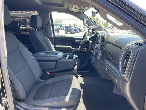 Used 2021 Chevrolet Silverado 1500 LT AWD/4WD image 27