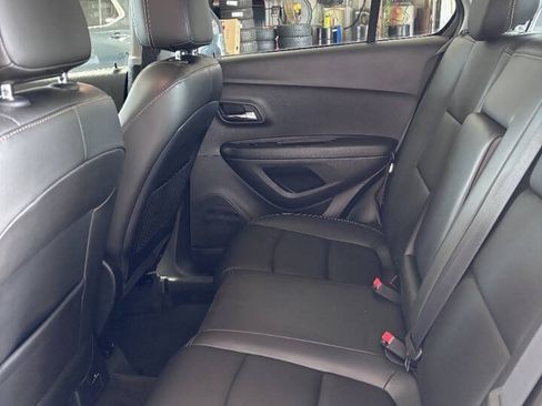 Used 2018 Chevrolet Trax Premier AWD/4WD image 8