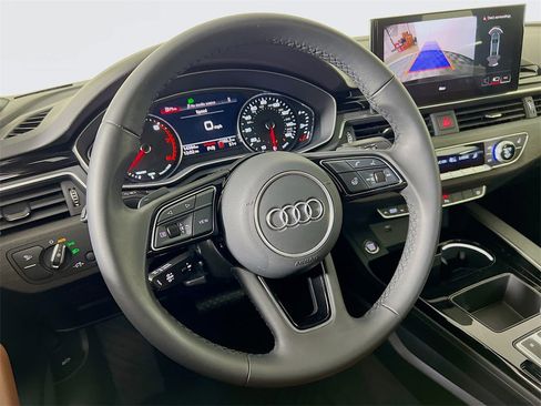 Used 2023 Audi A4 2.0T Premium w/ Convenience Package image 12