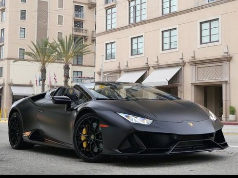Used 2024 Lamborghini Huracan EVO AWD/4WD image 16