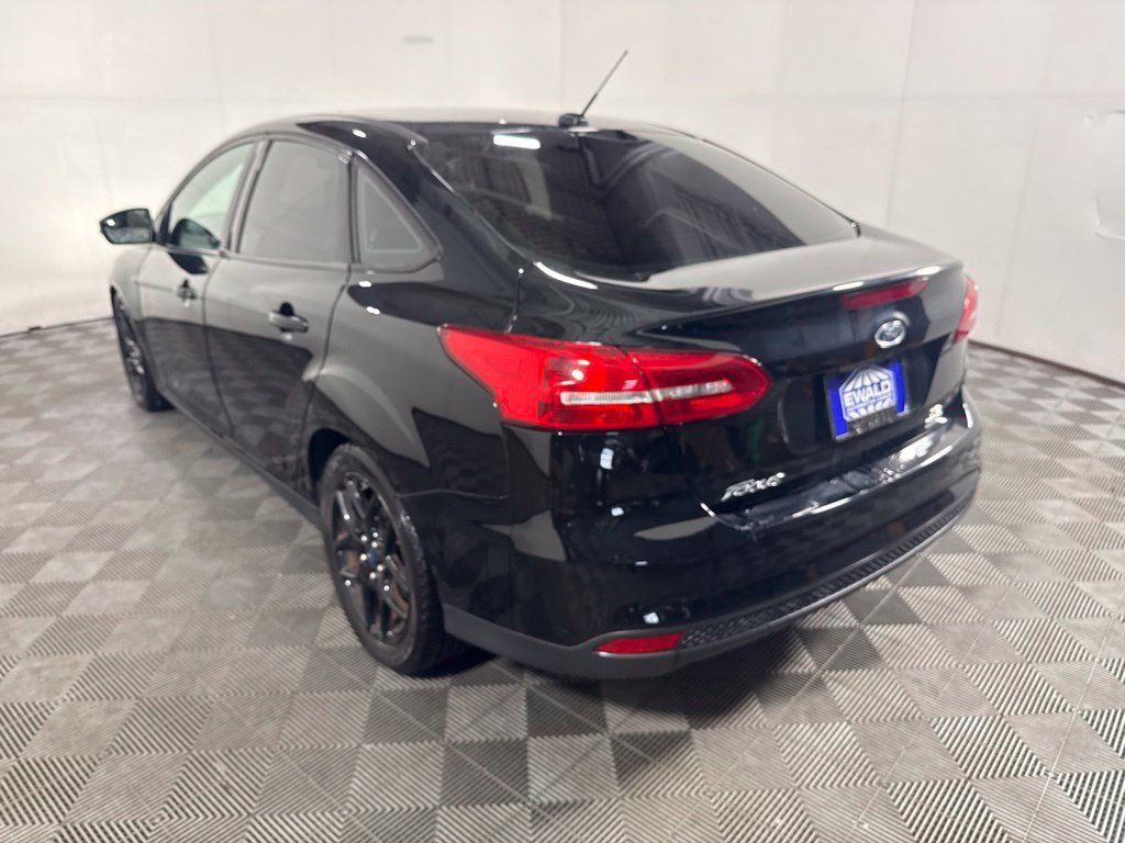 Used 2016 Ford Focus SE FWD image 7