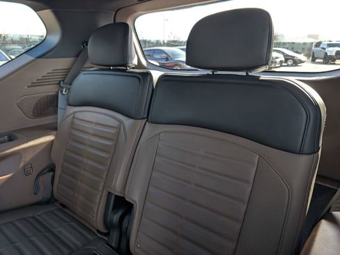 Certified 2024 Kia EV9 Land image 17