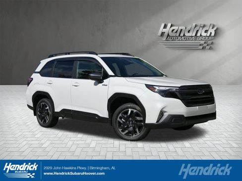 New 2026 Subaru Forester Premium AWD/4WD image 1