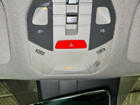 Used 2026 Kia EV9 Wind AWD/4WD image 40