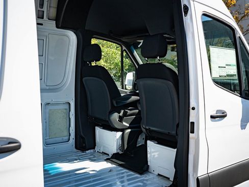 New 2026 Mercedes-Benz Sprinter 144 Cargo image 33