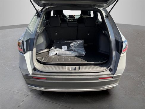 New 2026 Honda HR-V Sport image 8