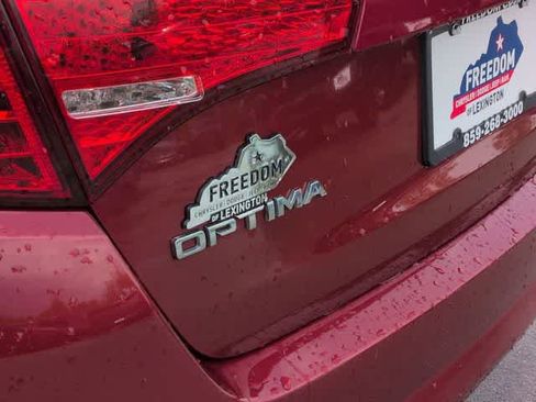 Used 2012 Kia Optima EX w/ Premium Pkg FWD image 13