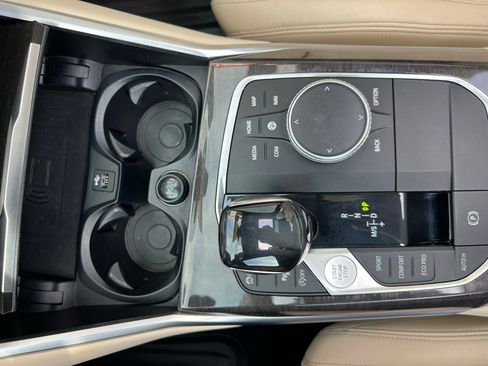 Used 2020 BMW 330i xDrive Sedan w/ Premium Package image 38