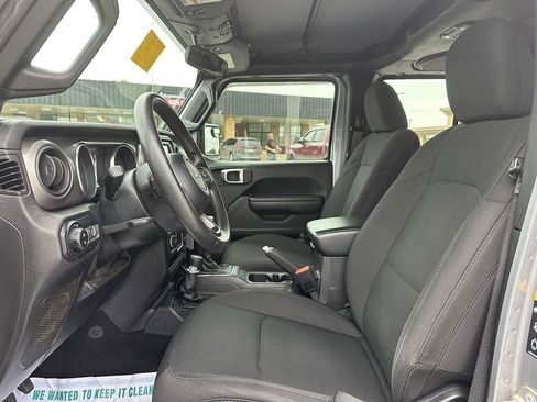 Used 2021 Jeep Gladiator Sport w/ Trailer Tow Package image 11