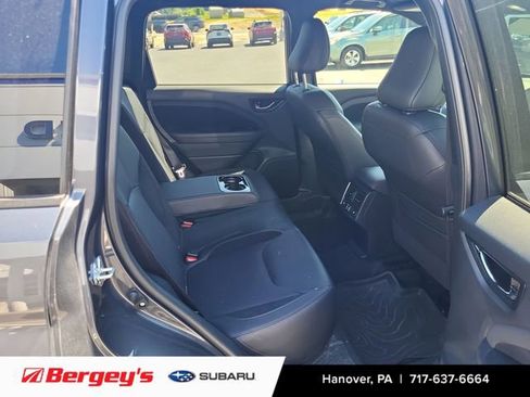 Used 2025 Subaru Forester Touring w/ Popular Package - Touring AWD/4WD image 10