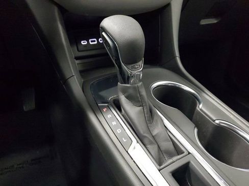 Used 2023 Chevrolet Equinox LS FWD image 23