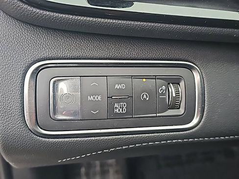 Certified 2025 Buick Enclave Sport Touring image 18