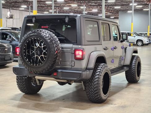 Used 2021 Jeep Wrangler Unlimited Sahara AWD/4WD image 8