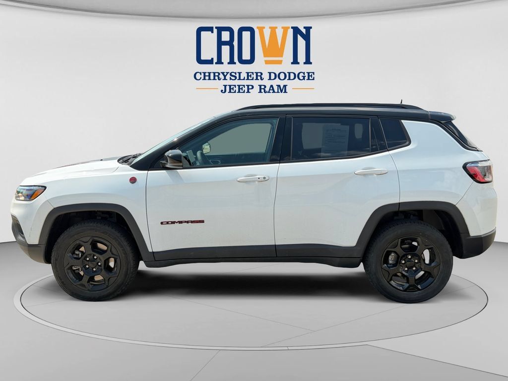 Used 2023 Jeep Compass Trailhawk w/ Sun and Sound Group AWD/4WD image 6