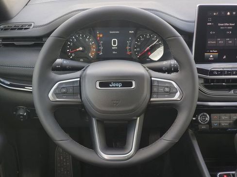 New 2026 Jeep Compass Limited image 18