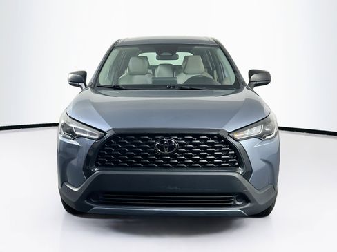 Used 2024 Toyota Corolla Cross L FWD image 2