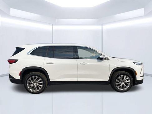 Used 2026 Buick Enclave Preferred AWD/4WD image 5