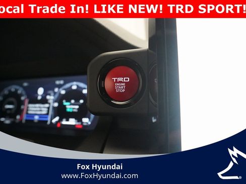 Used 2024 Toyota Tacoma TRD Sport w/ TRD Sport Upgrade Package image 30