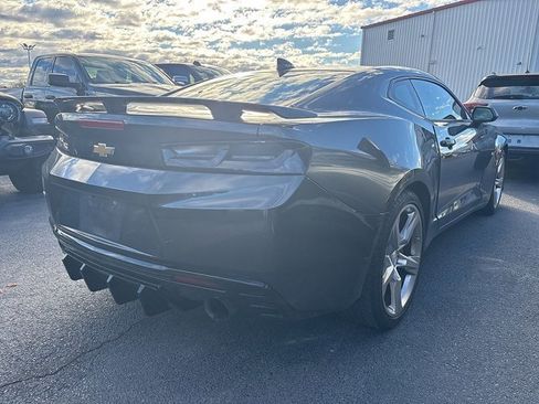 Used 2018 Chevrolet Camaro SS image 4