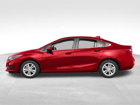 Used 2017 Chevrolet Cruze LT w/ Sun And Sound Package FWD image 39