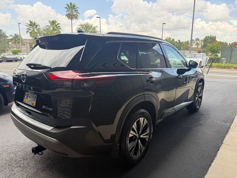 Used 2021 Nissan Rogue SV w/ Premium Package AWD/4WD image 5
