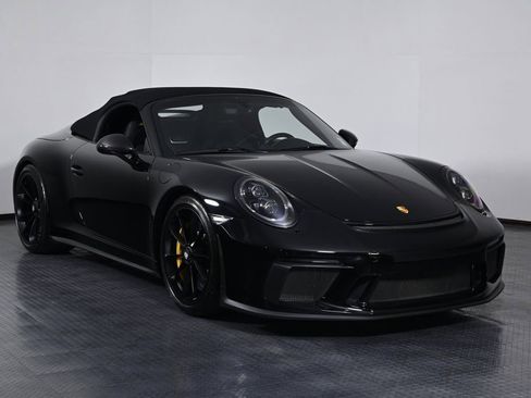 Certified 2019 Porsche 911 Speedster RWD image 9