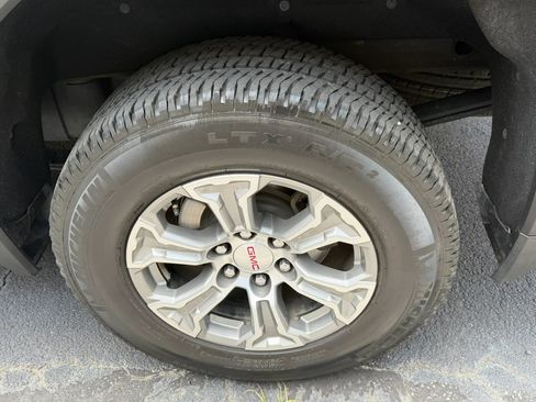Used 2020 GMC Sierra 1500 SLE w/ SLE Value Package RWD image 32