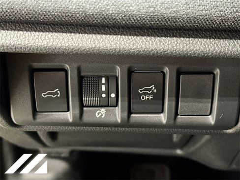 Certified 2025 Subaru Outback Premium image 10