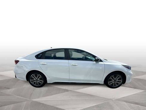 Certified 2024 Kia Forte GT-Line FWD image 9