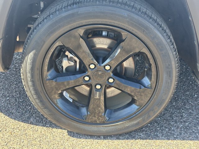 Used 2023 Jeep Grand Cherokee L Laredo AWD/4WD image 9