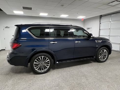 Used 2018 INFINITI QX80 4WD w/ Driver Assistance Package image 14