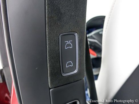 Used 2020 Tesla Model X Long Range image 38