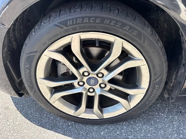Used 2020 Ford Fusion Titanium FWD image 24