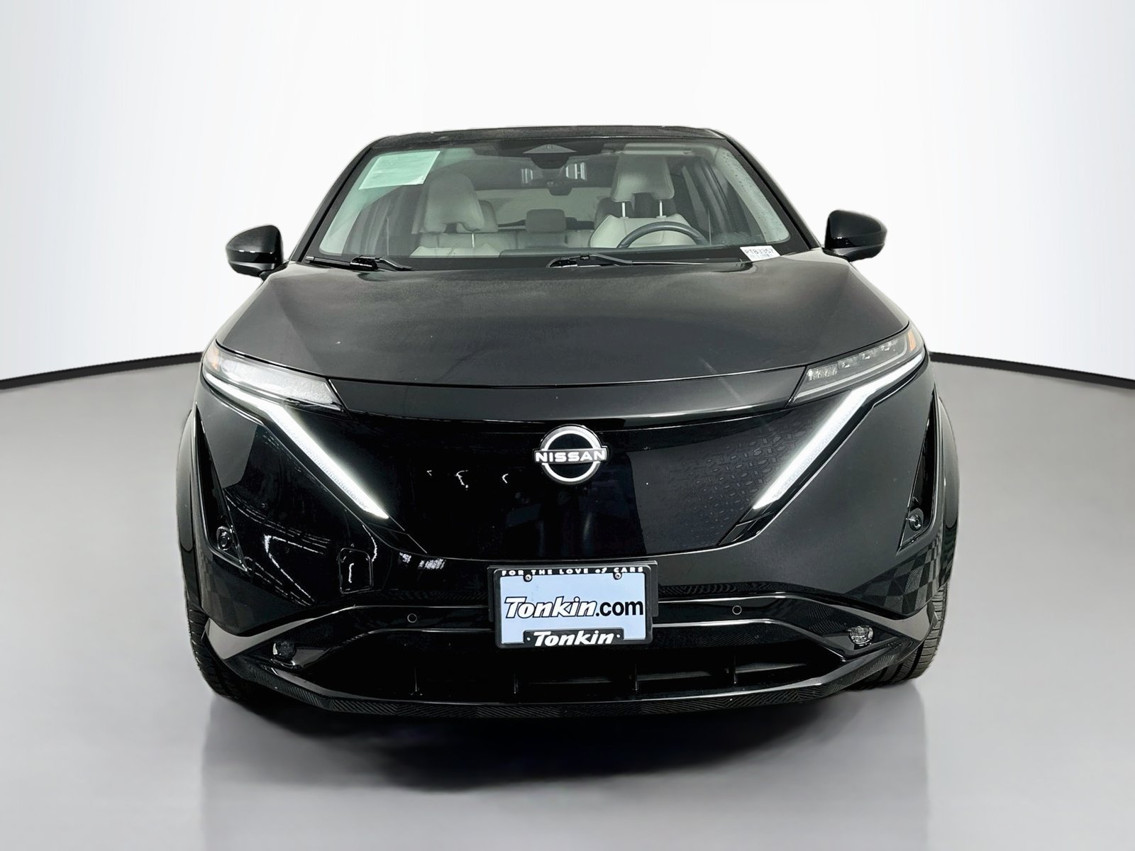 Used 2024 Nissan Ariya FWD image 2