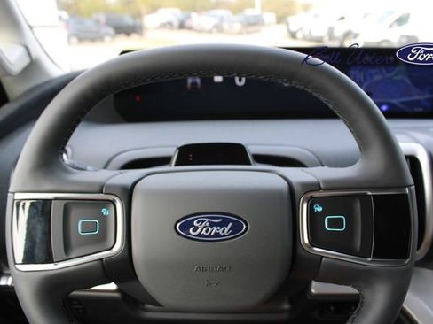 New 2025 Ford Expedition Max Active image 18