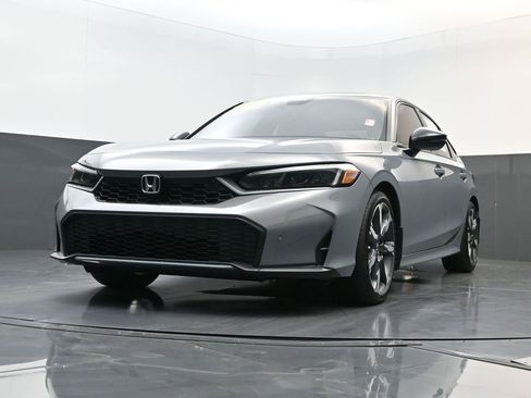 Used 2025 Honda Civic Sport image 28