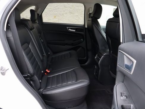 Used 2024 Ford Edge SEL image 27