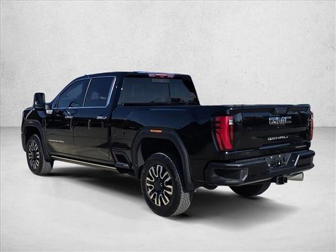Used 2024 GMC Sierra 3500 Denali Ultimate image 7