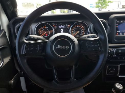 Used 2023 Jeep Gladiator Sport AWD/4WD image 22