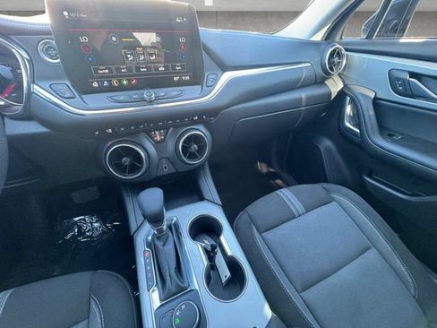 Used 2024 Chevrolet Blazer LT w/ Redline Edition FWD image 3