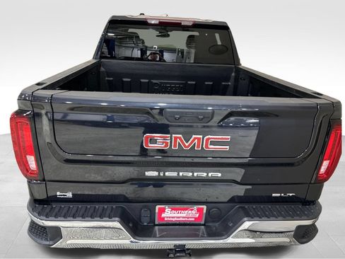 Used 2025 GMC Sierra 1500 SLT AWD/4WD image 4