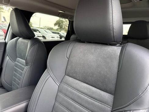 New 2026 Mitsubishi Outlander SE FWD image 22