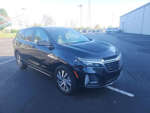 Used 2022 Chevrolet Equinox LT image 1