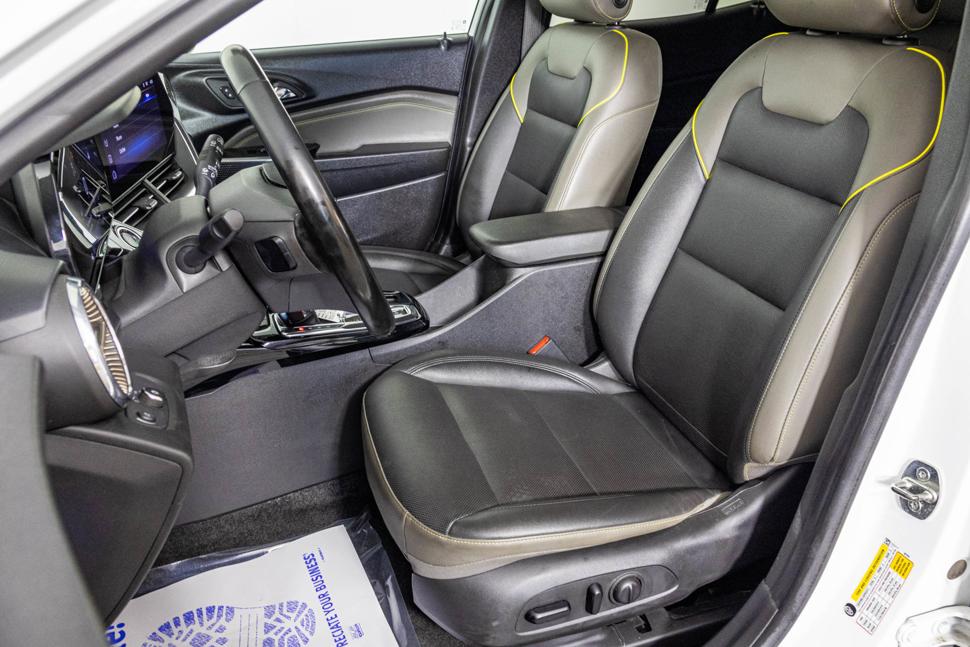 Used 2024 Chevrolet Trax ACTIV w/ Driver Confidence Package FWD image 20