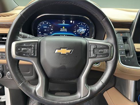 Used 2023 Chevrolet Tahoe Premier AWD/4WD image 14