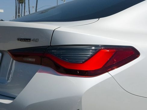 New 2026 BMW i4 eDrive40 w/ Premium Package RWD image 4