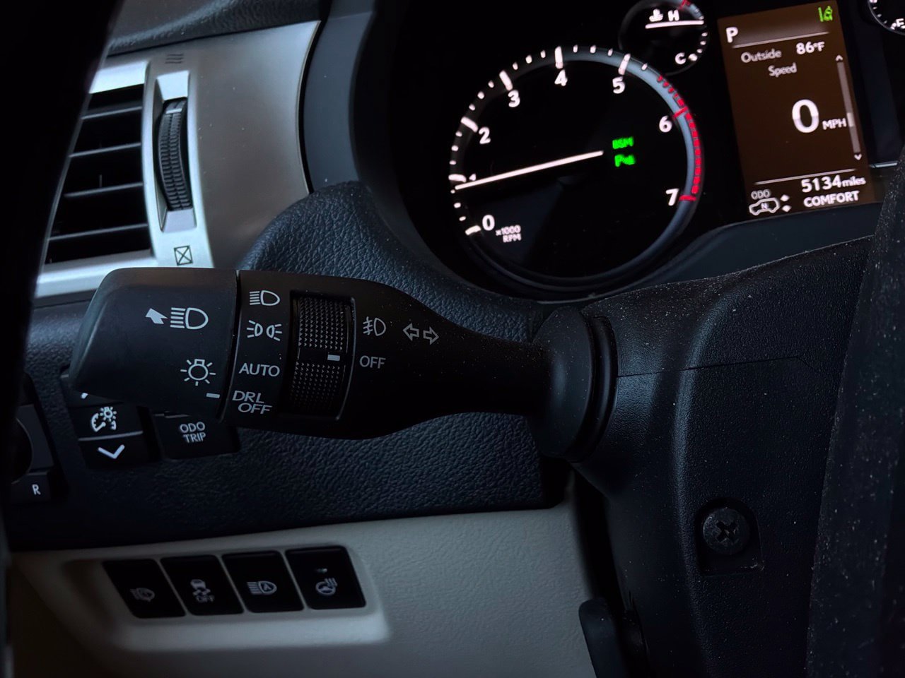 Used 2022 Lexus GX 460 Luxury w/ Off Road Package AWD/4WD image 54