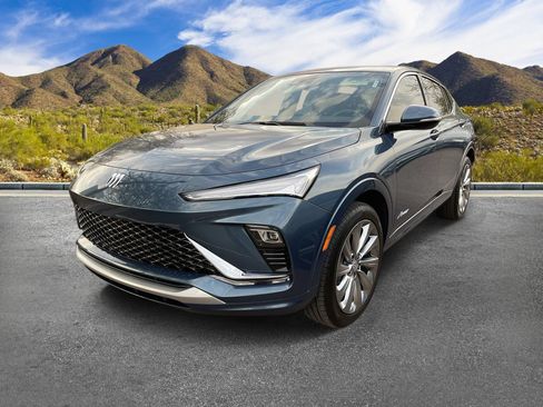 Used 2025 Buick Envista Avenir FWD image 2