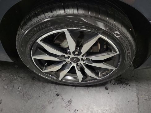 Used 2021 Chevrolet Malibu RS FWD image 12